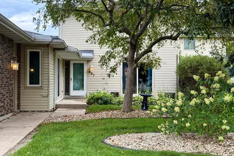 867 Henry St, Waunakee, WI 53597