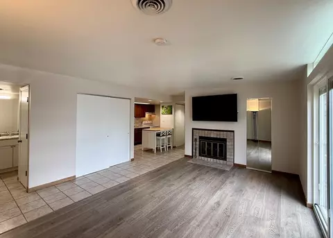 515 Donofrio Dr #1, Madison, WI 53719
