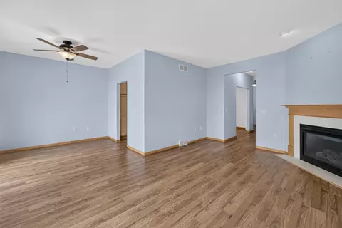 3867 Maple Grove Dr, Madison, WI 53719