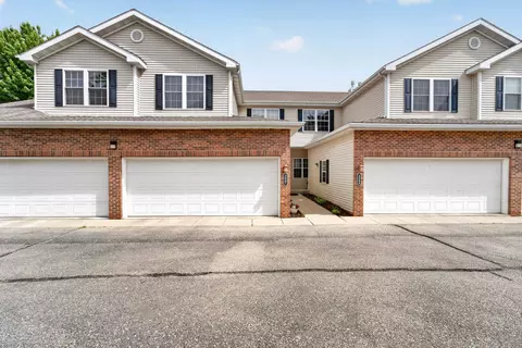 3867 Maple Grove Dr, Madison, WI 53719