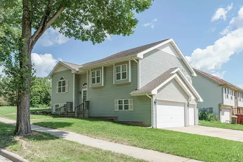 6901 Fieldwood Rd, Madison, WI 53718