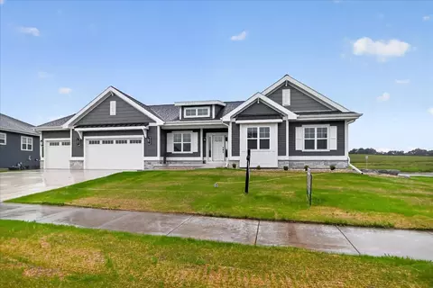 502 Morning Cove Cir, Verona, WI 53593