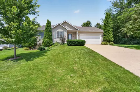 837 Vista Ridge Dr, Mount Horeb, WI 53572