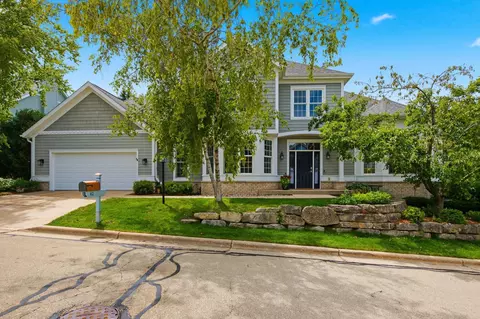 62 Settler Hill Cir, Madison, WI 53717