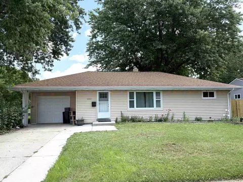 1252 N Martin Rd, Janesville, WI 53545