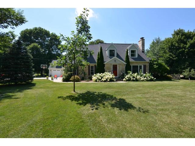 5601 Lake Mendota Dr, Madison, WI 53705