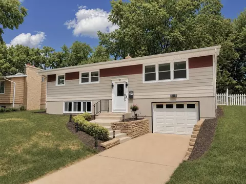 21 N Kenosha Dr, Madison, WI 53705