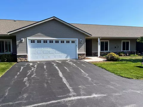 207 Tower Dr, Sheboygan Falls, WI 53085