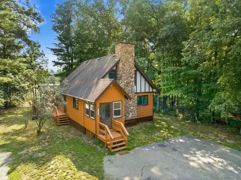 1352 Fur Ct, Wisconsin Dells, WI 53965