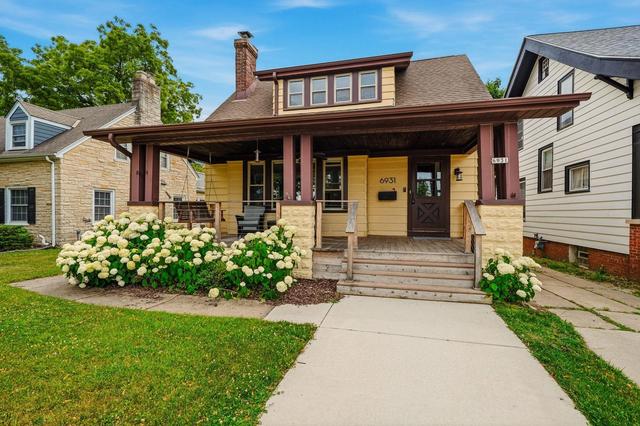 6931 Aetna Ct, Wauwatosa, WI 53213