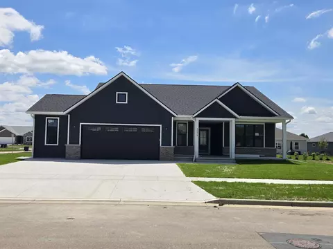 3574 Pickard Dr, Janesville, WI 53545