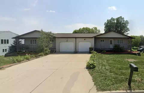 326-328 E Orbison St, Barneveld, WI 53507