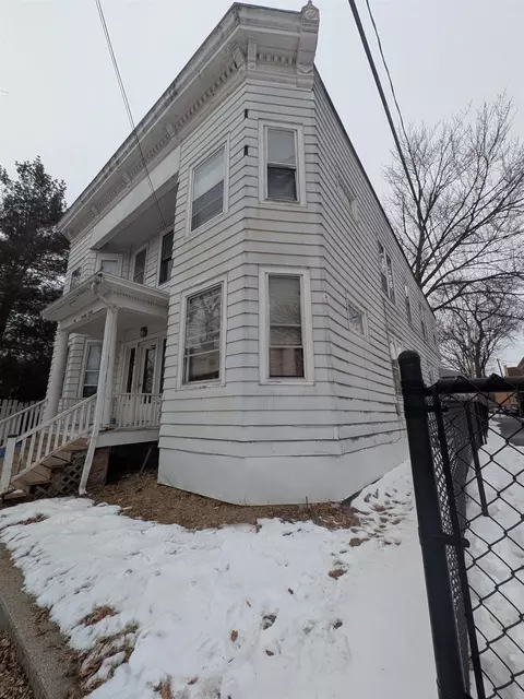314 Mckinley St, Janesville, WI 53548