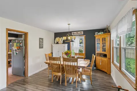 Dining - 1840 Vista Dr, Beloit, WI 53511 photo 1 of 3