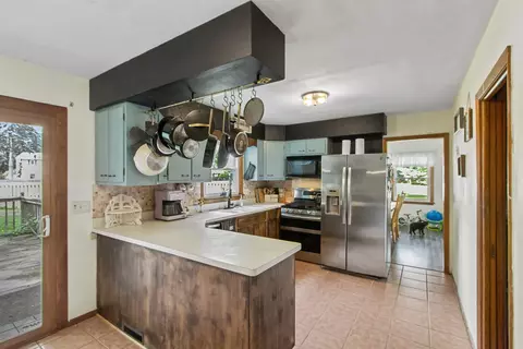 Kitchen - 1840 Vista Dr, Beloit, WI 53511 photo 2 of 5