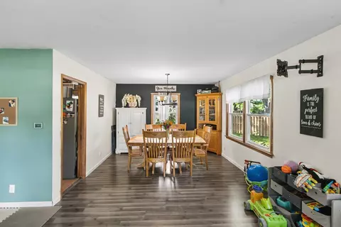 Dining - 1840 Vista Dr, Beloit, WI 53511 photo 3 of 3