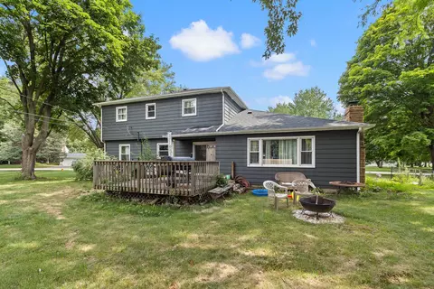 Exterior - 1840 Vista Dr, Beloit, WI 53511 photo 9 of 11