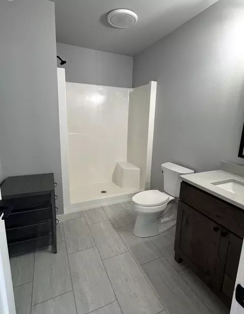 Bath - 307 Prairie St, Fall River, WI 53932 photo 2 of 3