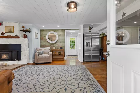 Entry Way - n4185 Prairie Road, Ripon, WI 54971 photo 1 of 5