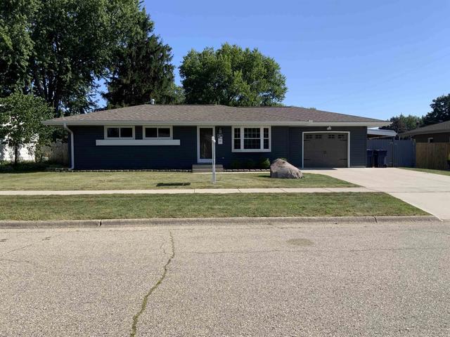 2017 Crestview St, Janesville, WI 53546