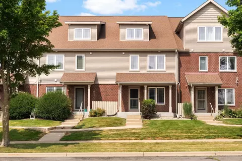3902 Maple Grove Dr #6, Madison, WI 53719