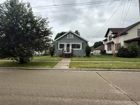 607 N Palm St, Janesville, WI 53548