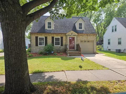 1332 Emilie St, Green Bay, WI 54307