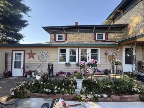 Other - 1009 W 3rd Ave, Brodhead, WI 53520 photo 2 of 10