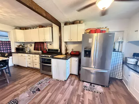 Kitchen - 1009 W 3rd Ave, Brodhead, WI 53520 photo 5 of 6