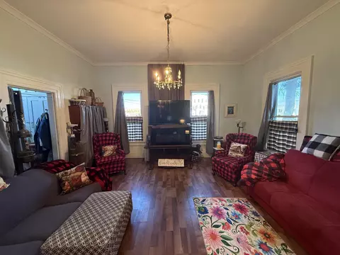Living - 1009 W 3rd Ave, Brodhead, WI 53520 photo 5 of 5