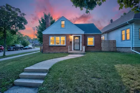 4576 N 40th St, Milwaukee, WI 53209