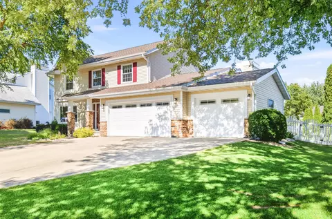 412 Bonnie Rd, Cottage Grove, WI 53527