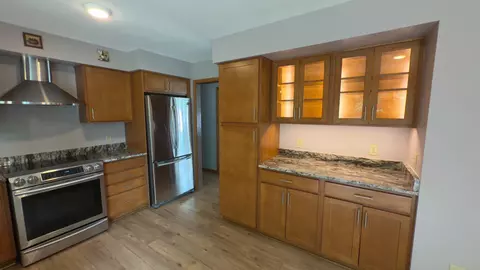 2413 Stuart Ct, Madison, WI 53704