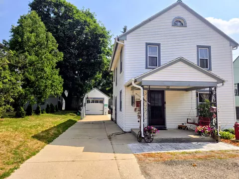 1118 E Racine St, Janesville, WI 53545