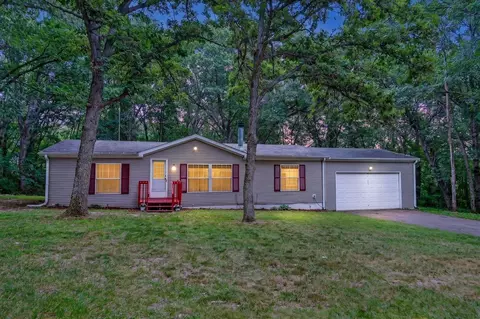 3880 Sandhill Ct, Wisconsin Dells, WI 53965