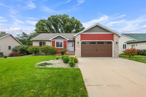 1801 Frawley Dr, Sun Prairie, WI 53590