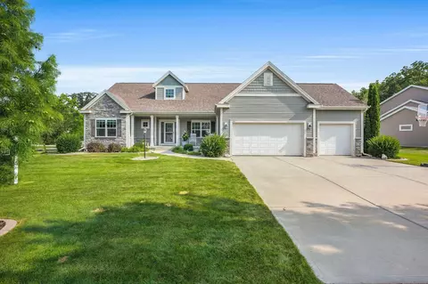 307 Erin Ct, Cottage Grove, WI 53527