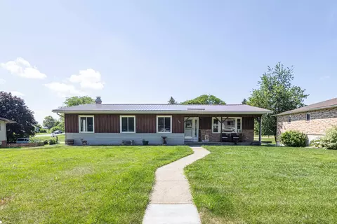 505 W North St, Dodgeville, WI 53533