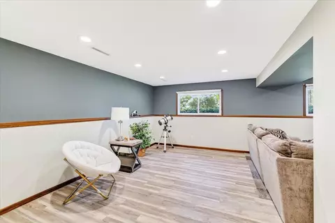 Living - 285 Walnut St, Oregon, WI 53575 photo 7 of 8