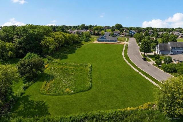 2612 Oak Meadow Dr, Fitchburg, WI 53711