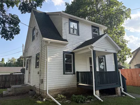 1510 E Holmes St, Janesville, WI 53545