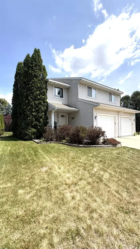 529 Kings Lynn Rd, Stoughton, WI 53589