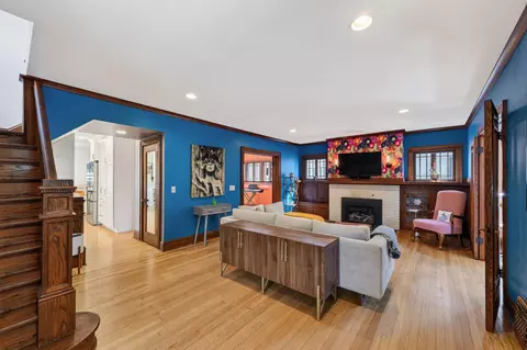 Living - 1233 E Johnson St, Madison, WI 53703 photo 3 of 9