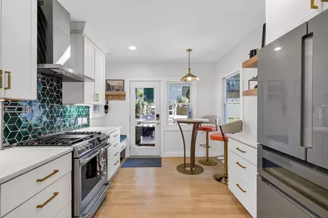 Kitchen - 1233 E Johnson St, Madison, WI 53703 photo 1 of 7
