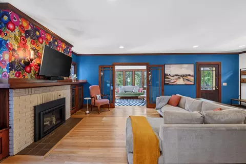 Living - 1233 E Johnson St, Madison, WI 53703 photo 8 of 9