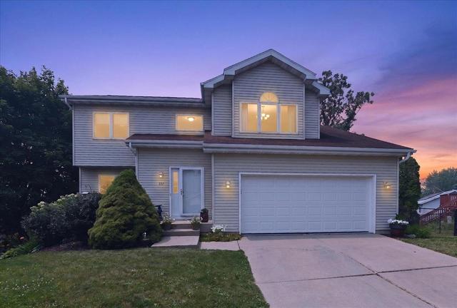 717 Diving Hawk Trl, Madison, WI 53713