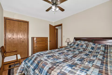 Bedroom - 1801 Rangeline Rd, Eagle River, WI 54521 photo 4 of 7
