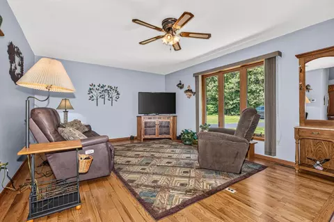 Living - 1801 Rangeline Rd, Eagle River, WI 54521 photo 2 of 3