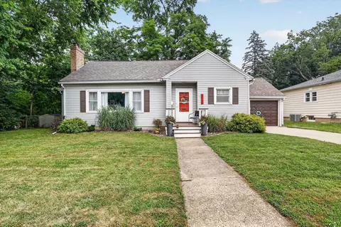 1015 Ruger Ave, Janesville, WI 53545
