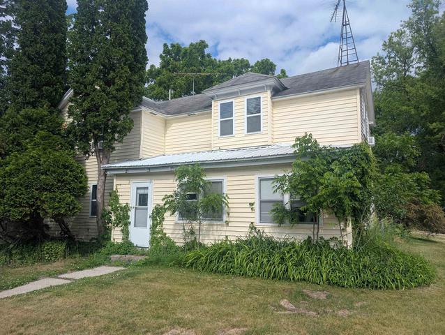220 N Main, Westfield, WI 53964